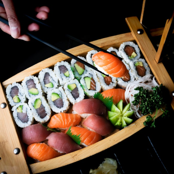 Salmon & Tuna Mix Sushi Platter
