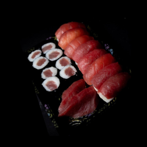 Maguro | Tuna Sushi Platter